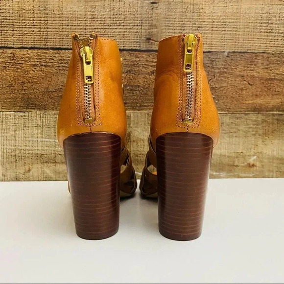 Kelsi Dagger Brooklyn Ball Dance Cut Out Booties - Picture 4 of 10